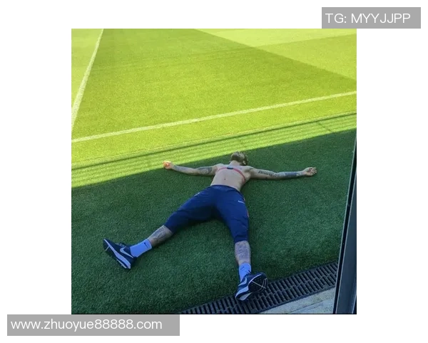 内马尔足球明星挂件热销让你随时随地感受足球魅力与激情